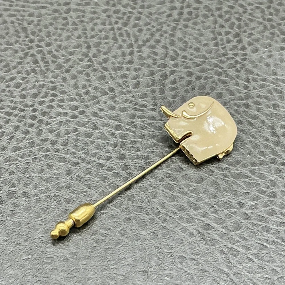 Vintage Crown Trifari Elephant Stick Pin Gold Tone Beige Enamel Lapel Hat 2